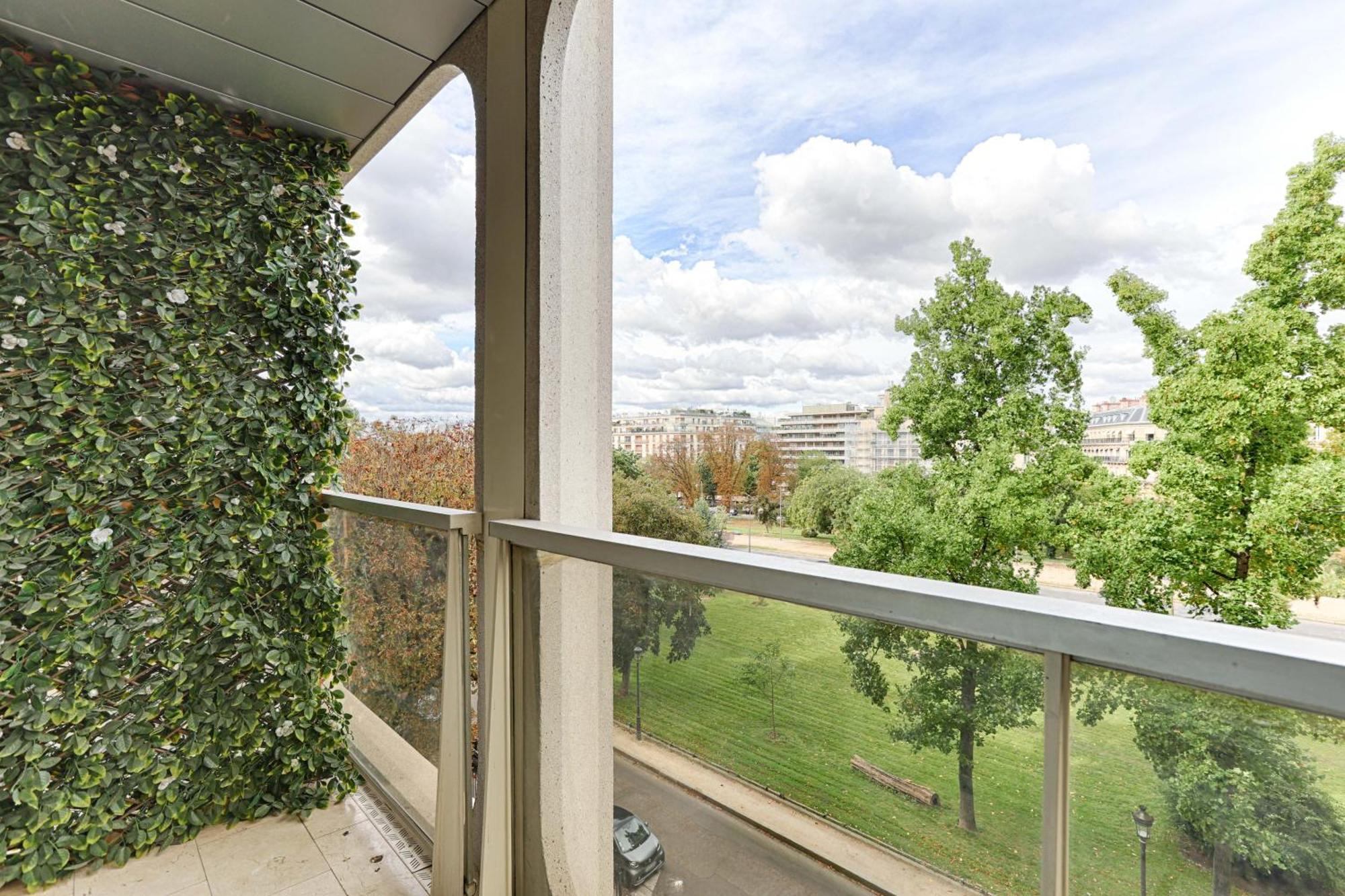 De Luxe Arc De Triomphe Apartment Paris